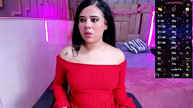 Snapshot of nesli_hann chatting on 04/07/26, 01:35 nesli hann online show from 04/07/26, 01:35