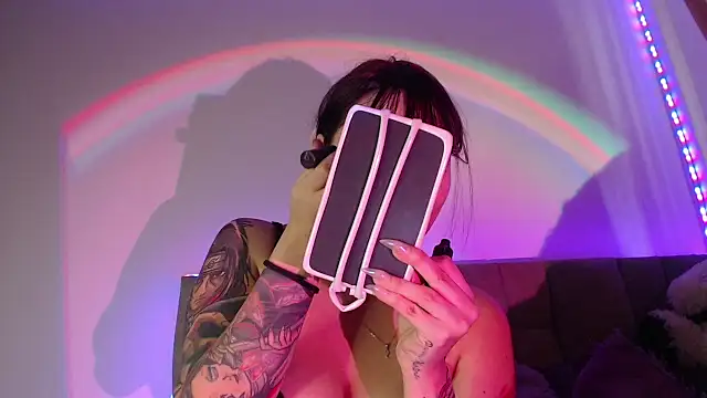 Val Time online show from 04/09/26, 04:13