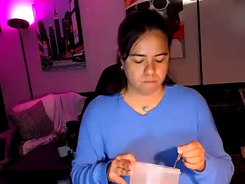 Snapshot of HannaJonns chatting on 04/07/26, 07:04 HannaJonns online show from 04/07/26, 07:04