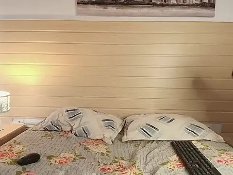 Snapshot of Marajanne chatting on 04/13/26, 07:07 Marajanne online show from 04/13/26, 07:07