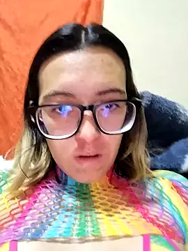 Snapshot of Greta_silber26 chatting on 04/13/26, 05:06 Greta silber26 online show from 04/13/26, 05:06