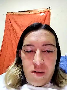 Snapshot of Greta_silber26 chatting on 04/14/26, 06:57 Greta silber26 online show from 04/14/26, 06:57