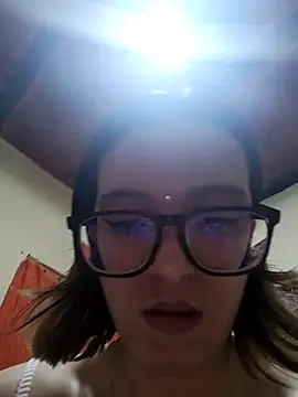 Snapshot of Greta_silber26 chatting on 03/27/26, 06:53 Greta silber26 online show from 03/27/26, 06:53