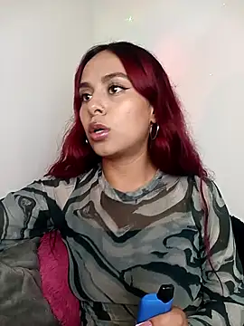 EmiilyFoxx090 online show from 04/04/26, 03:46