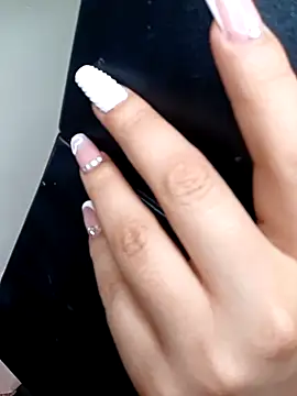 EmiilyFoxx090 online show from 04/03/26, 02:40