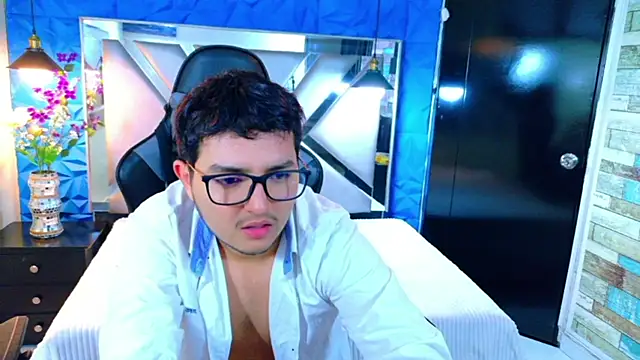 Oliver Jamees online show from 04/01/26, 11:55