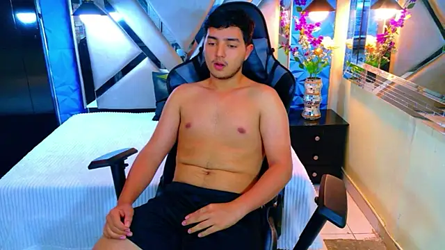 Oliver Jamees online show from 03/27/26, 12:17