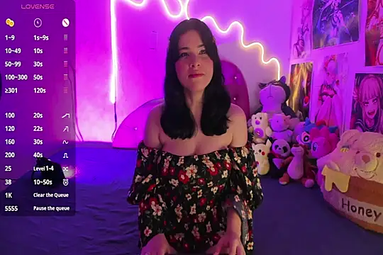 corina  pink online show from 06/05/26, 05:23