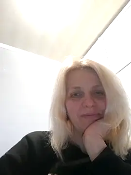 MiaLove183 online show from 04/02/26, 01:40