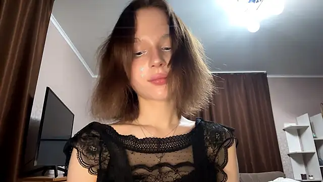 Snapshot of asunanue chatting on 04/03/26, 11:22 asunanue online show from 04/03/26, 11:22