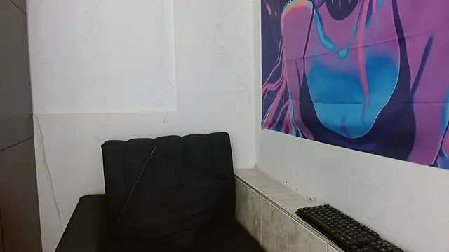 alessialux online show from 05/17/26, 02:33