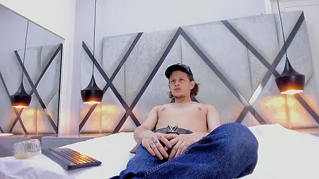 Anthonny Vegas online show from 03/26/26, 03:49