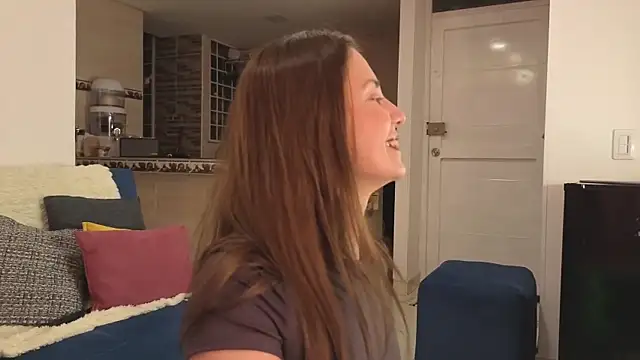 natashakinski online show from 06/09/26, 07:48