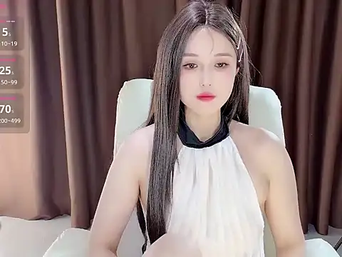 Snapshot of QIQI_77_ chatting on 04/15/26, 02:39 QIQI 77 online show from 04/15/26, 02:39