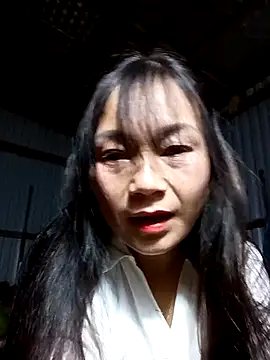 Snapshot of Cute-flowers chatting on 03/25/26, 02:38 Cute-flowers online show from 03/25/26, 02:38