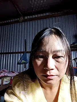 Snapshot of Cute-flowers chatting on 04/03/26, 01:28 Cute-flowers online show from 04/03/26, 01:28