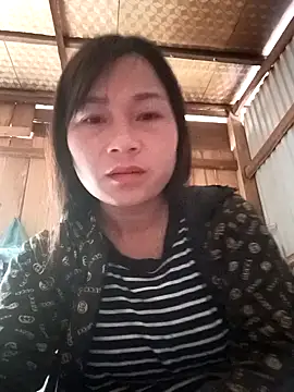 Snapshot of Cute-flowers chatting on 03/28/26, 01:17 Cute-flowers online show from 03/28/26, 01:17