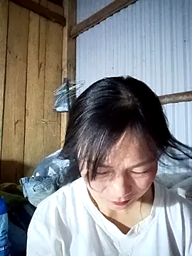 Snapshot of Cute-flowers chatting on 03/31/26, 01:13 Cute-flowers online show from 03/31/26, 01:13