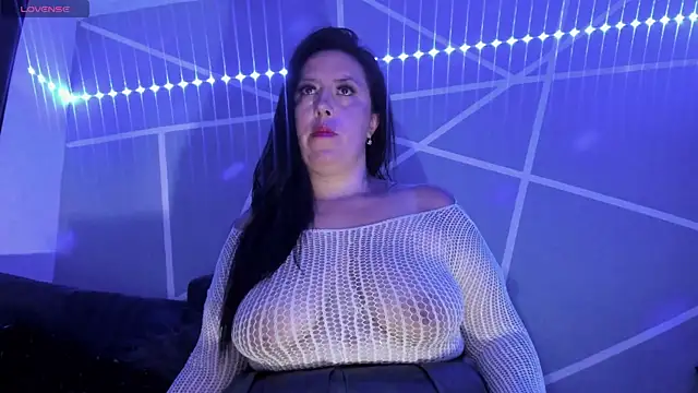 bella smit1 online show from 04/07/26, 03:08