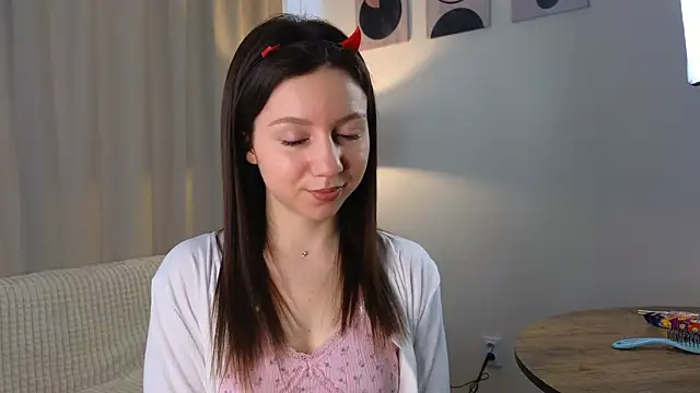 Snapshot of nikatiny chatting on 03/29/26, 04:03 nikatiny online show from 03/29/26, 04:03