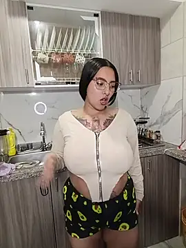 BombomAndAxel online show from 04/01/26, 02:35