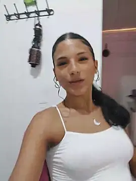 gabzinhaofc online show from 05/18/26, 06:12