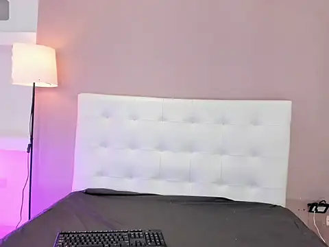 Zoesecret online show from 04/11/26, 07:27