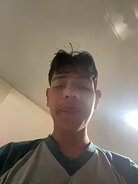 Snapshot of juanma759 chatting on 07/16/26, 11:40 juanma759 online show from 07/16/26, 11:40