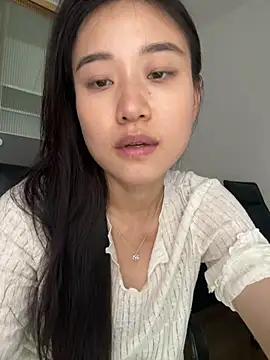 Snapshot of A-Kristen chatting on 04/12/26, 09:12 A-Kristen online show from 04/12/26, 09:12