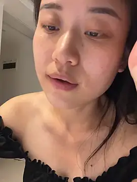 Snapshot of A-Kristen chatting on 04/15/26, 11:59 A-Kristen online show from 04/15/26, 11:59