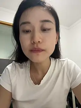 Snapshot of A-Kristen chatting on 04/10/26, 04:14 A-Kristen online show from 04/10/26, 04:14