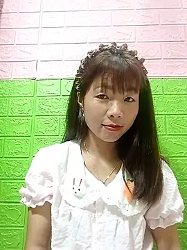 AmyLinee01 online show from 06/26/26, 03:40