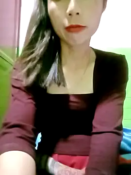 AmyLinee01 online show from 04/10/26, 03:08