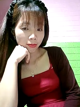 AmyLinee01 online show from 04/27/26, 05:33