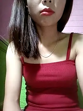 AmyLinee01 online show from 04/18/26, 03:36