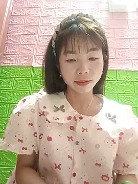 AmyLinee01 online show from 06/12/26, 06:44