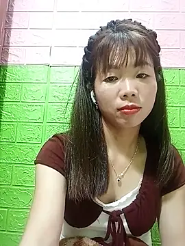 AmyLinee01 online show from 06/20/26, 08:25