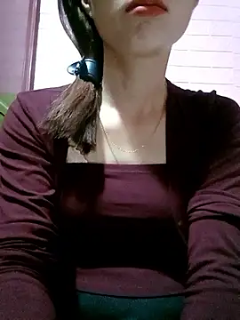 AmyLinee01 online show from 04/09/26, 05:20