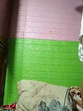AmyLinee01 online show from 05/13/26, 10:11