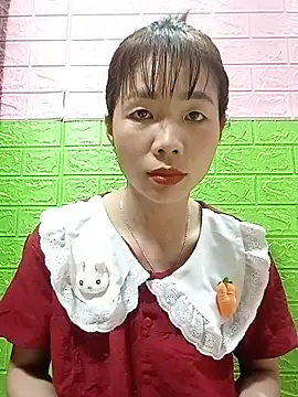 AmyLinee01 online show from 06/25/26, 12:10