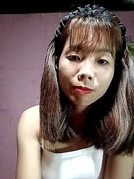 AmyLinee01 online show from 03/25/26, 05:40