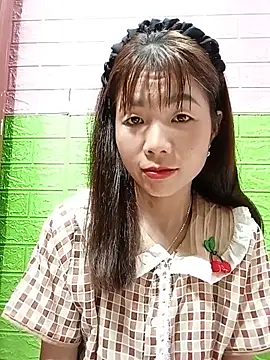 AmyLinee01 online show from 06/18/26, 11:59