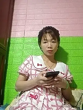 AmyLinee01 online show from 05/23/26, 05:39