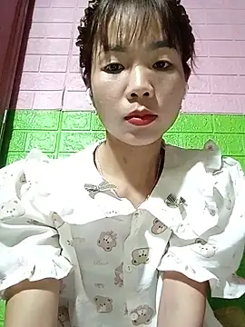 AmyLinee01 online show from 05/31/26, 05:51