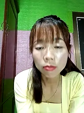 AmyLinee01 online show from 04/02/26, 02:24