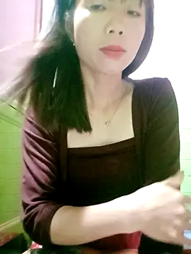 AmyLinee01 online show from 04/12/26, 09:40