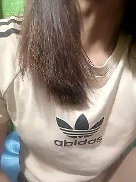 AmyLinee01 online show from 04/06/26, 06:09