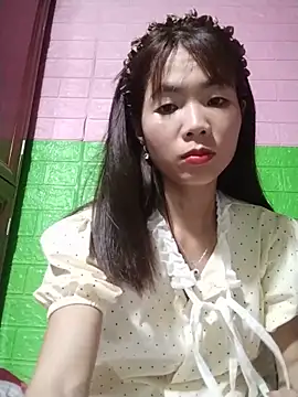 AmyLinee01 online show from 05/27/26, 05:53