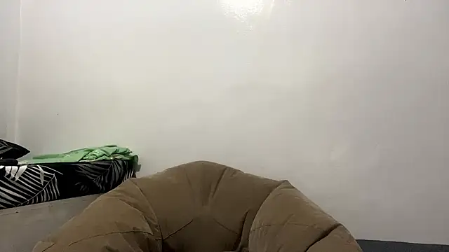 Snapshot of CorrinaThach chatting on 04/04/26, 03:46 CorrinaThach online show from 04/04/26, 03:46