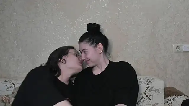 muuur love231 online show from 04/19/26, 05:36